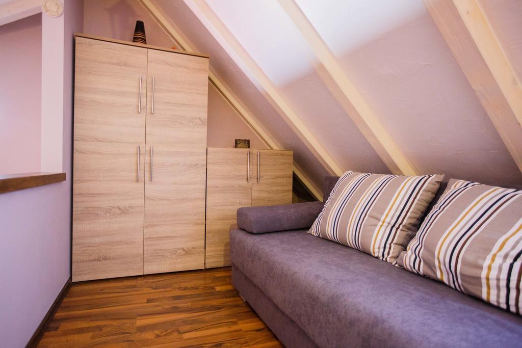Studio Apartments Bonaca สปลิท ภายนอก รูปภาพ