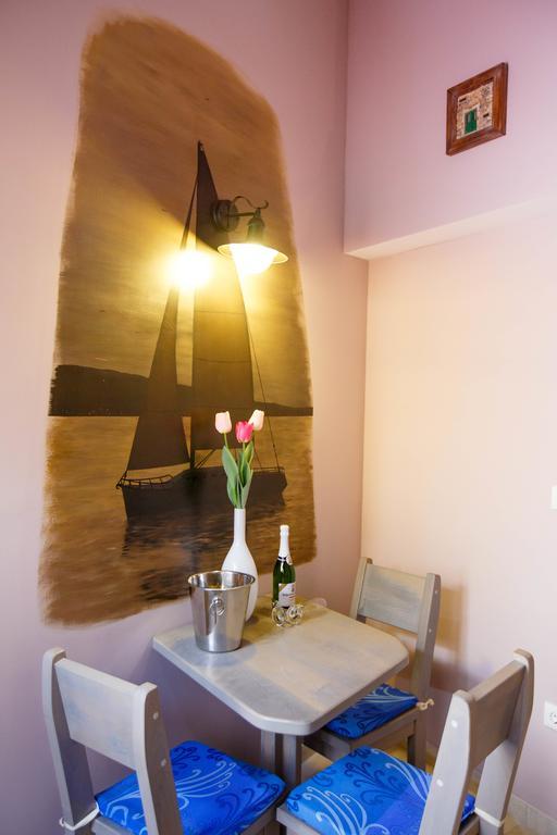 Studio Apartments Bonaca สปลิท ภายนอก รูปภาพ