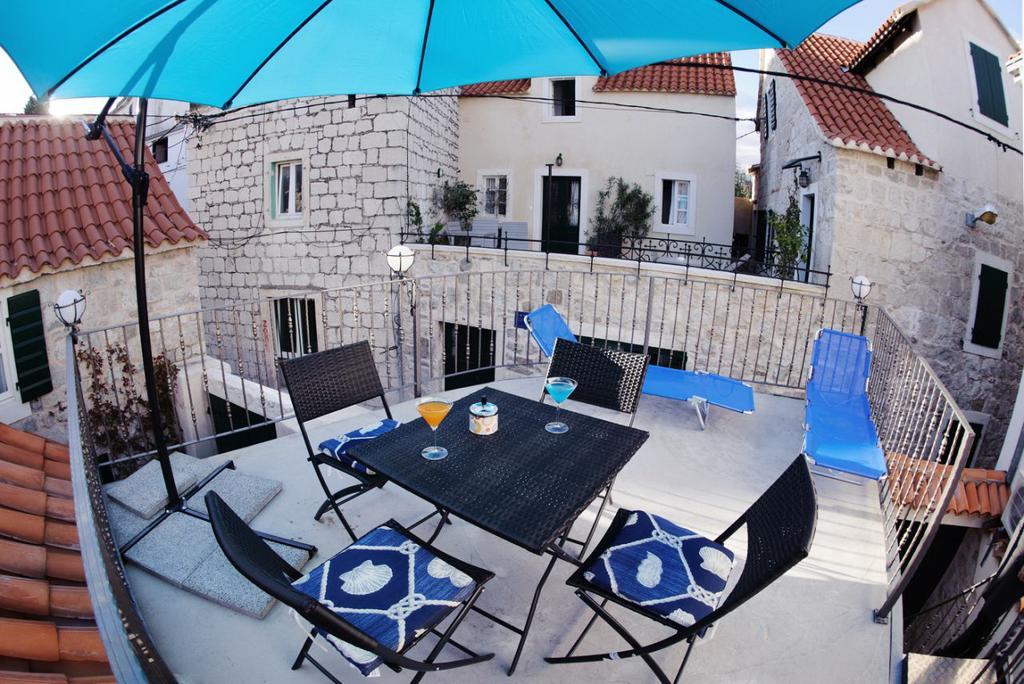 Studio Apartments Bonaca สปลิท ภายนอก รูปภาพ